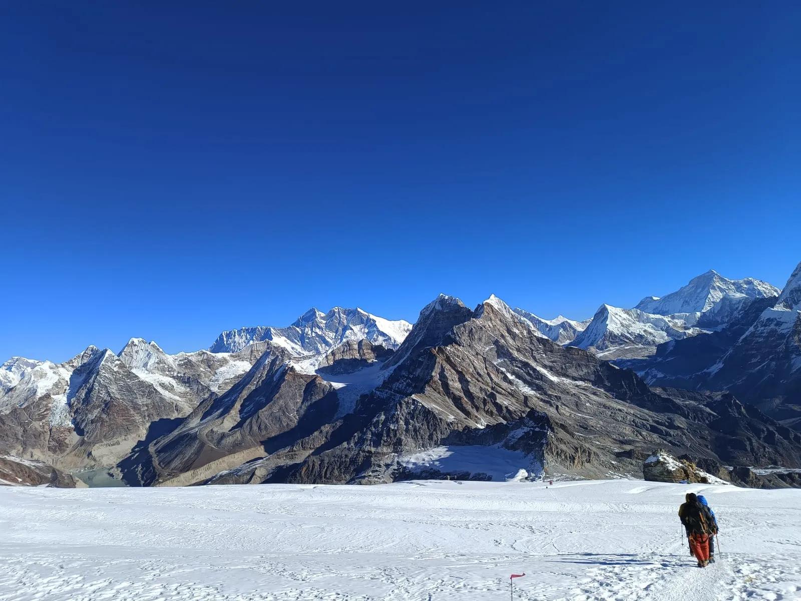 mera-peak-climbing-3_gblr2b