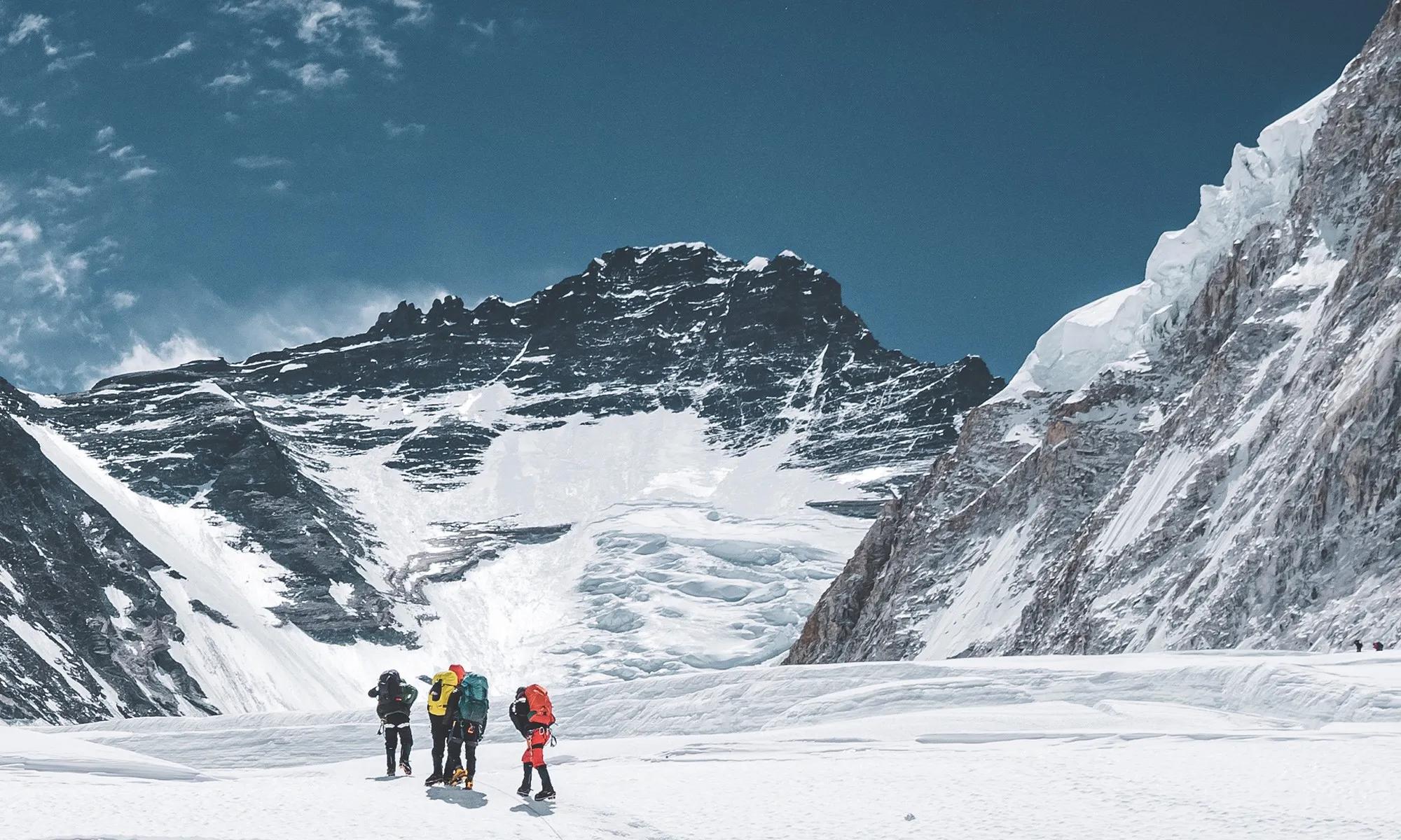 lhotse-expedition_dhfxma