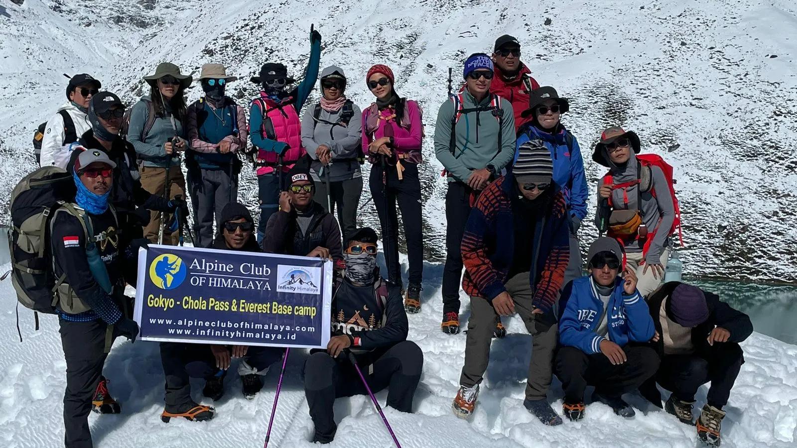 gokyo-alpine_oqmjgk
