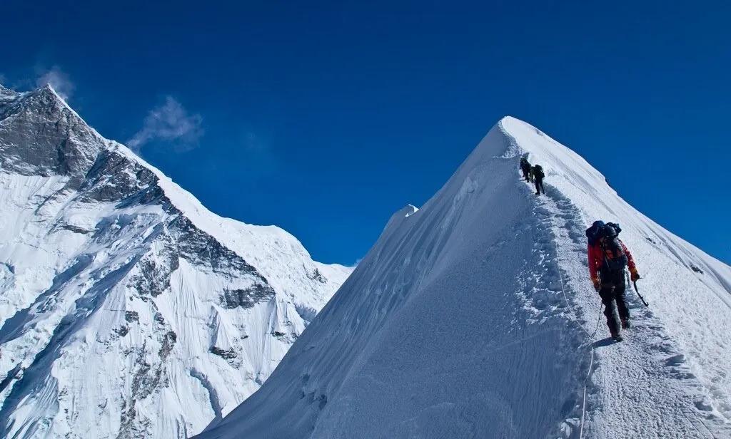island_peak_climbing_n4etqm