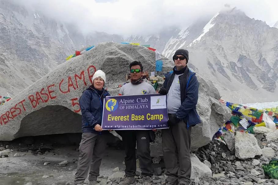 Everest_base_camp_trek_3_i3gtrr