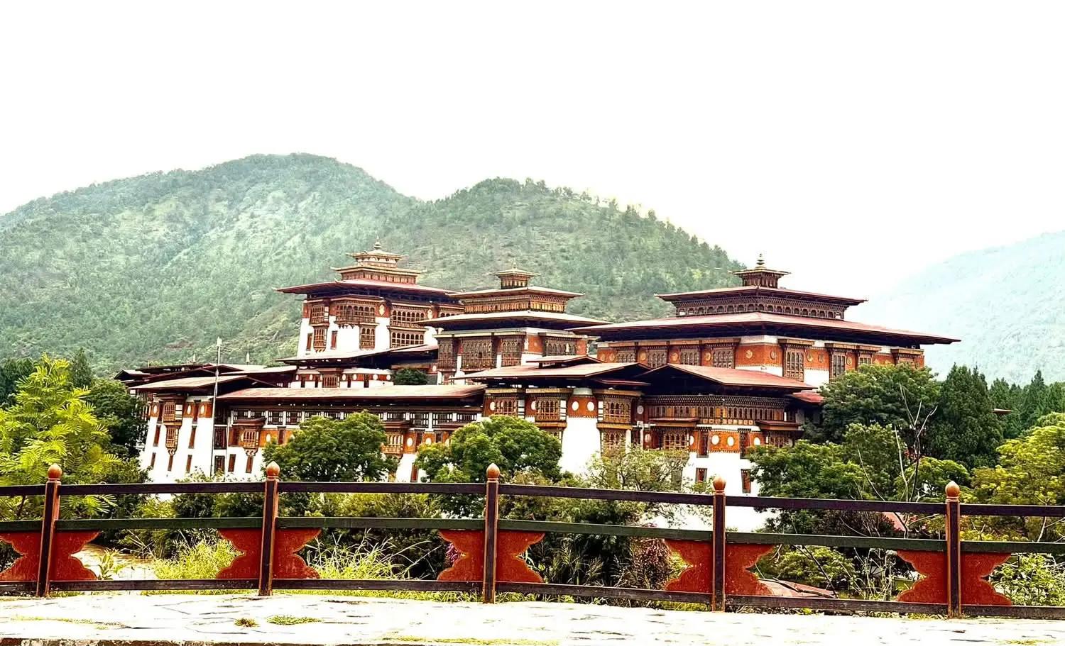 bhutan 10days webp