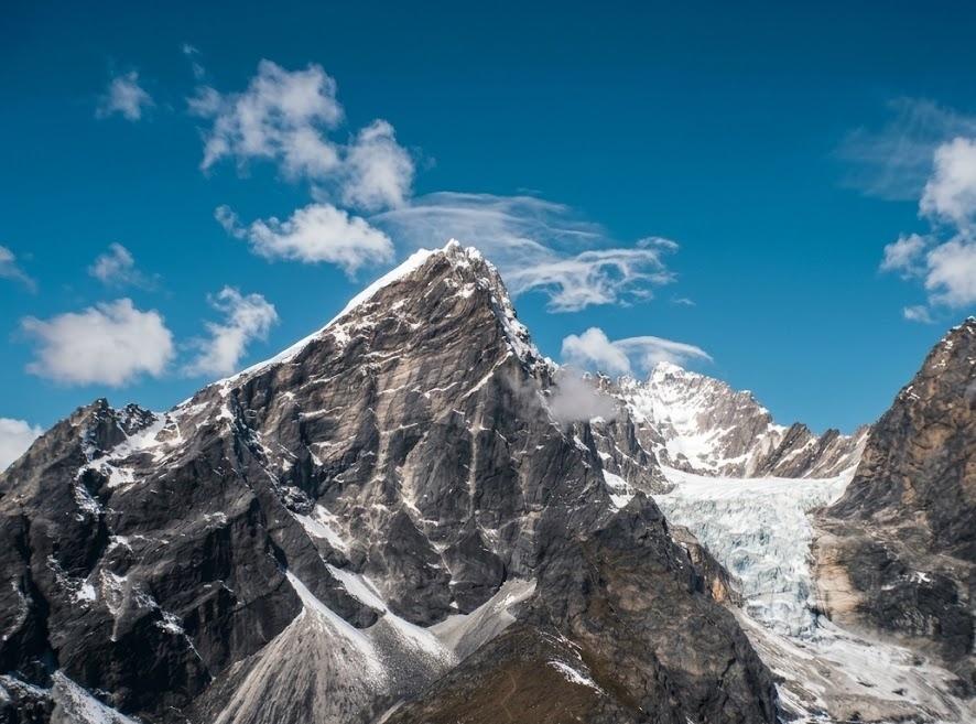 Lobuche east