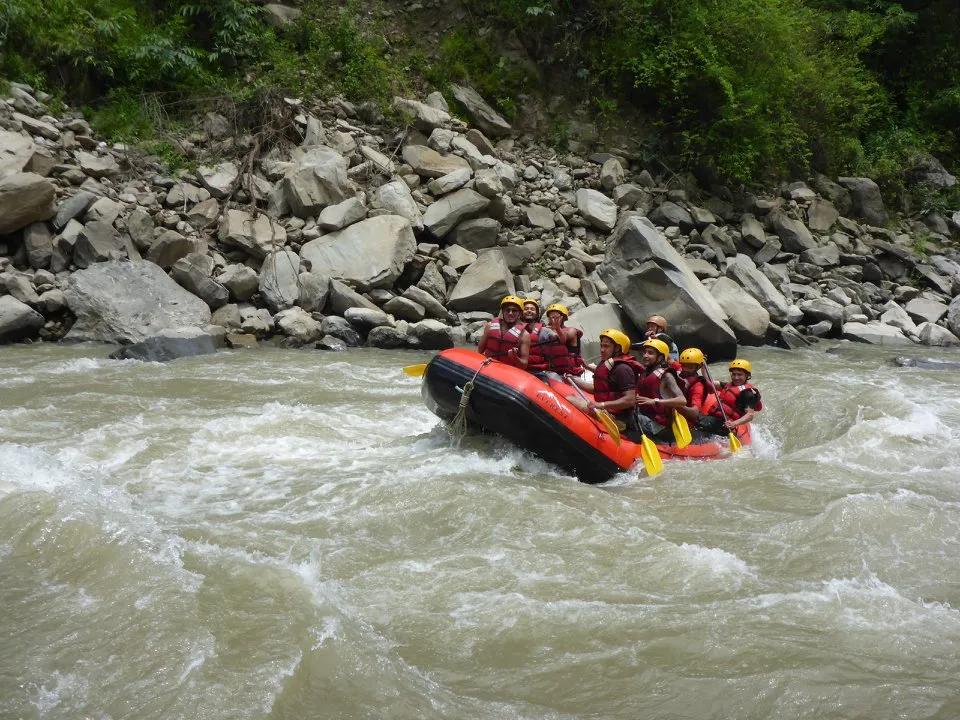 Bhotekoshi-river-rafting-1_liux1s