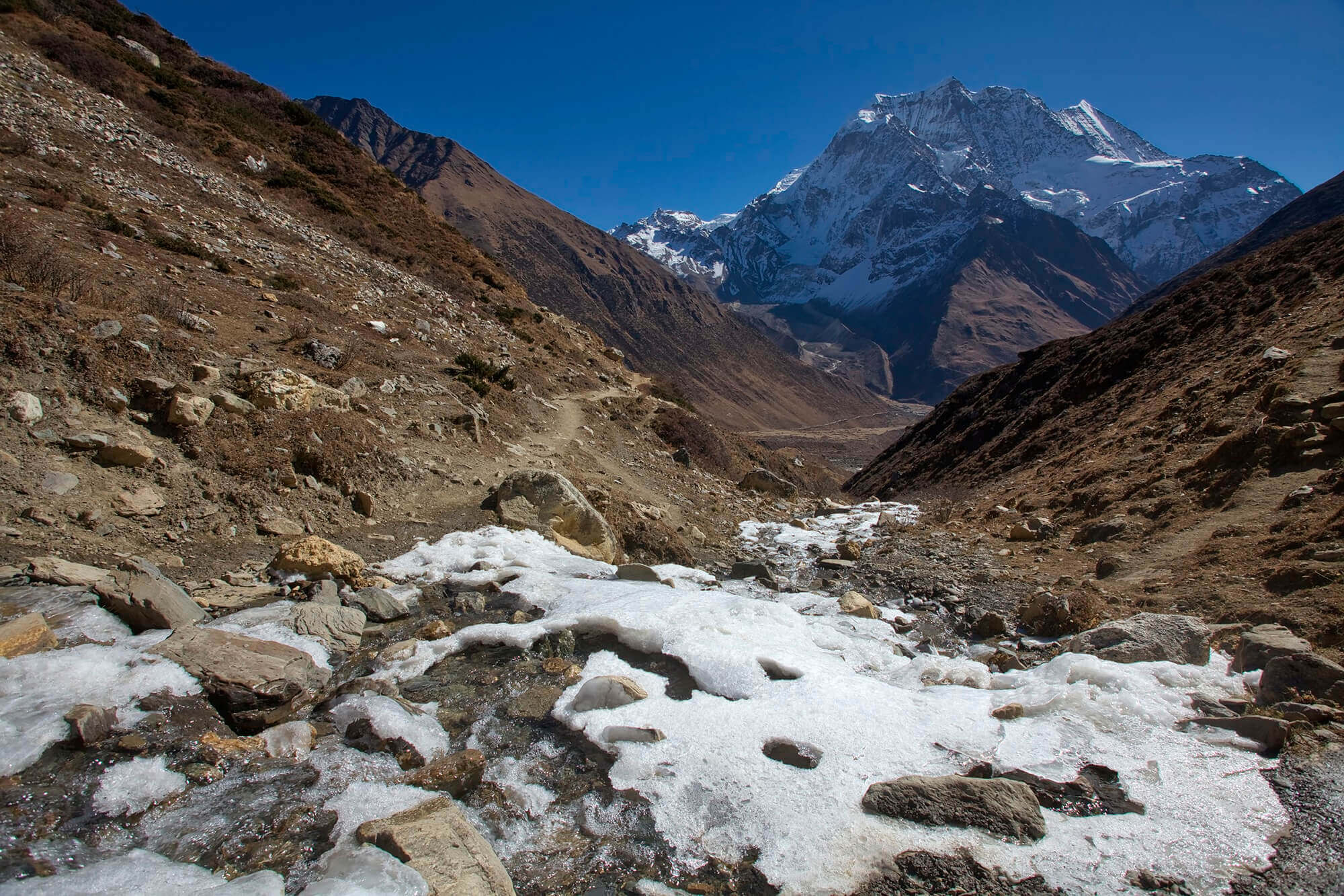 manaslu circuit trek